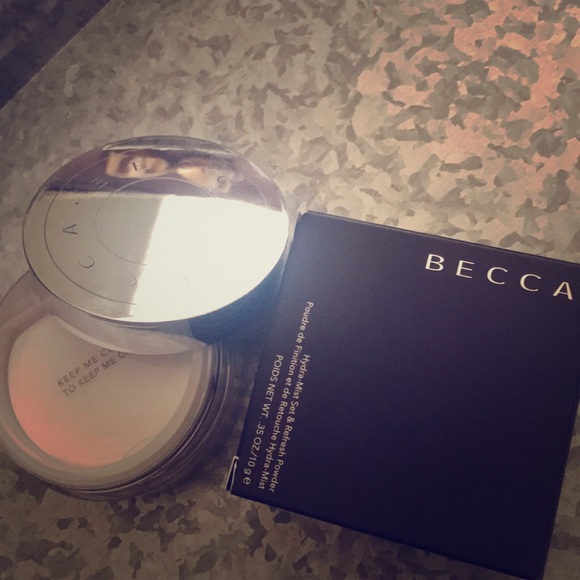 BECCA Other - Becca Hydra-Mist Set & Refresh Powder